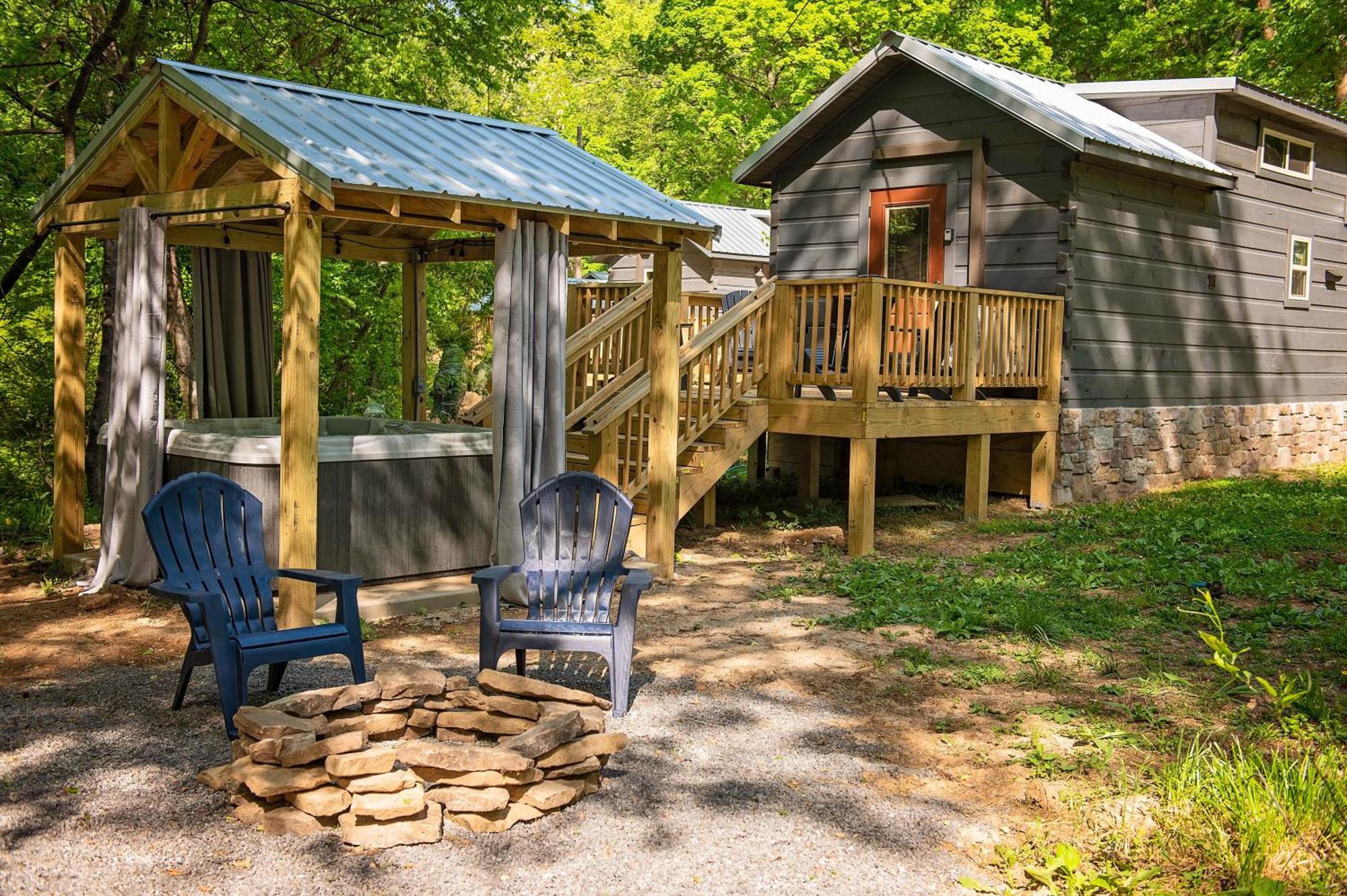 Meg Cabin Tiny Rustic Comfort On Lookout Mtn Chattanooga Exterior foto